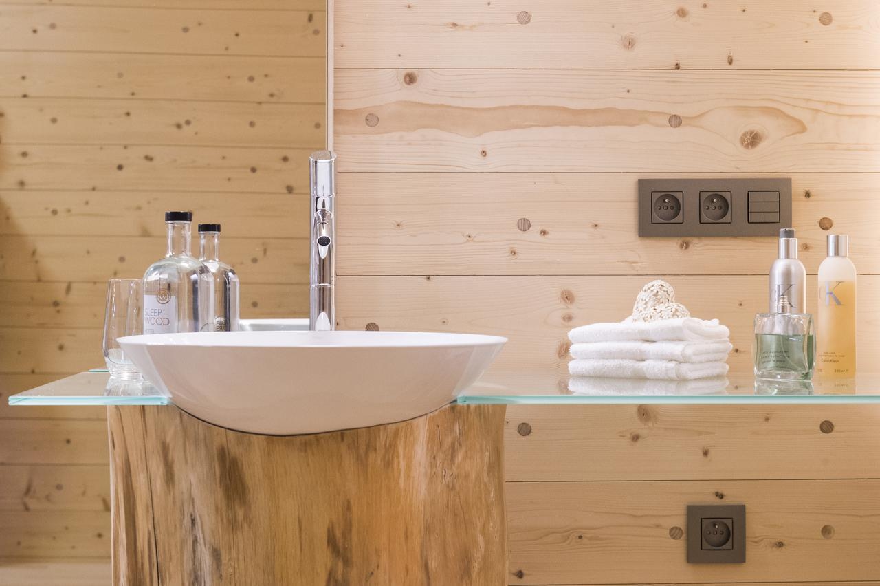 Sleepwood Hotel 3*